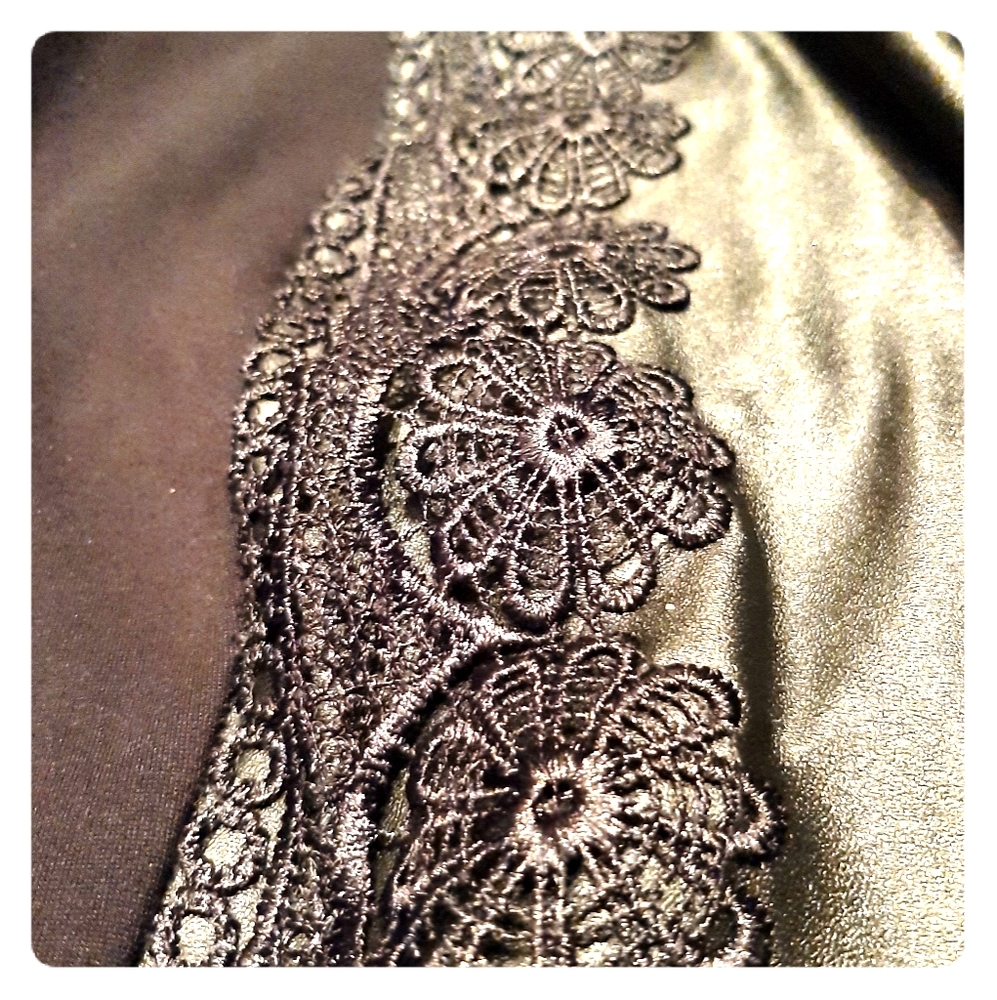 Nygard slims faux leather and lace leggings